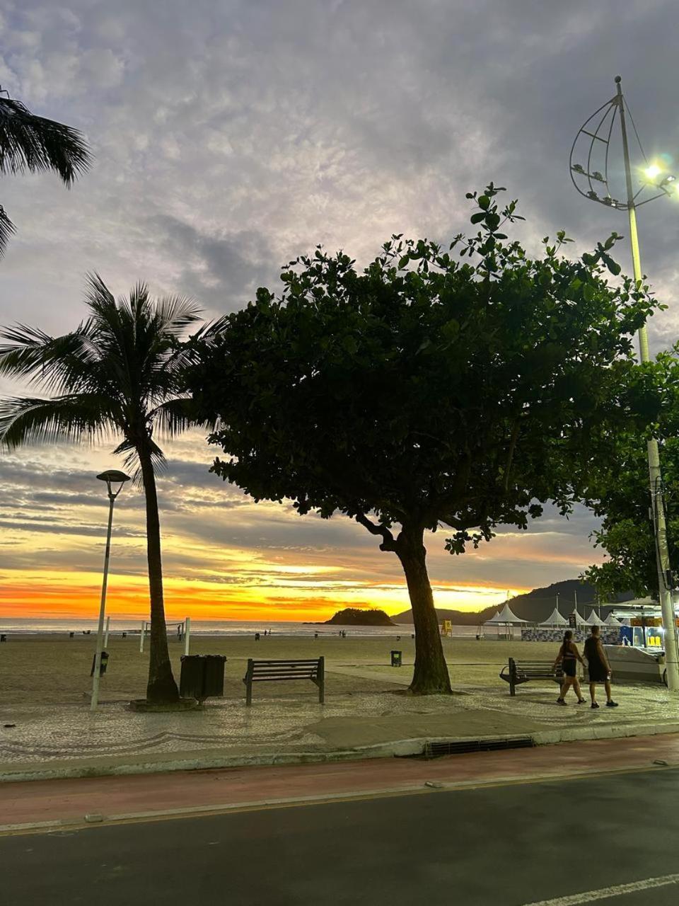 Apartament Avenida Atlantica, Beira Mar, Pe Na Areia Balneário Camboriú Zewnętrze zdjęcie